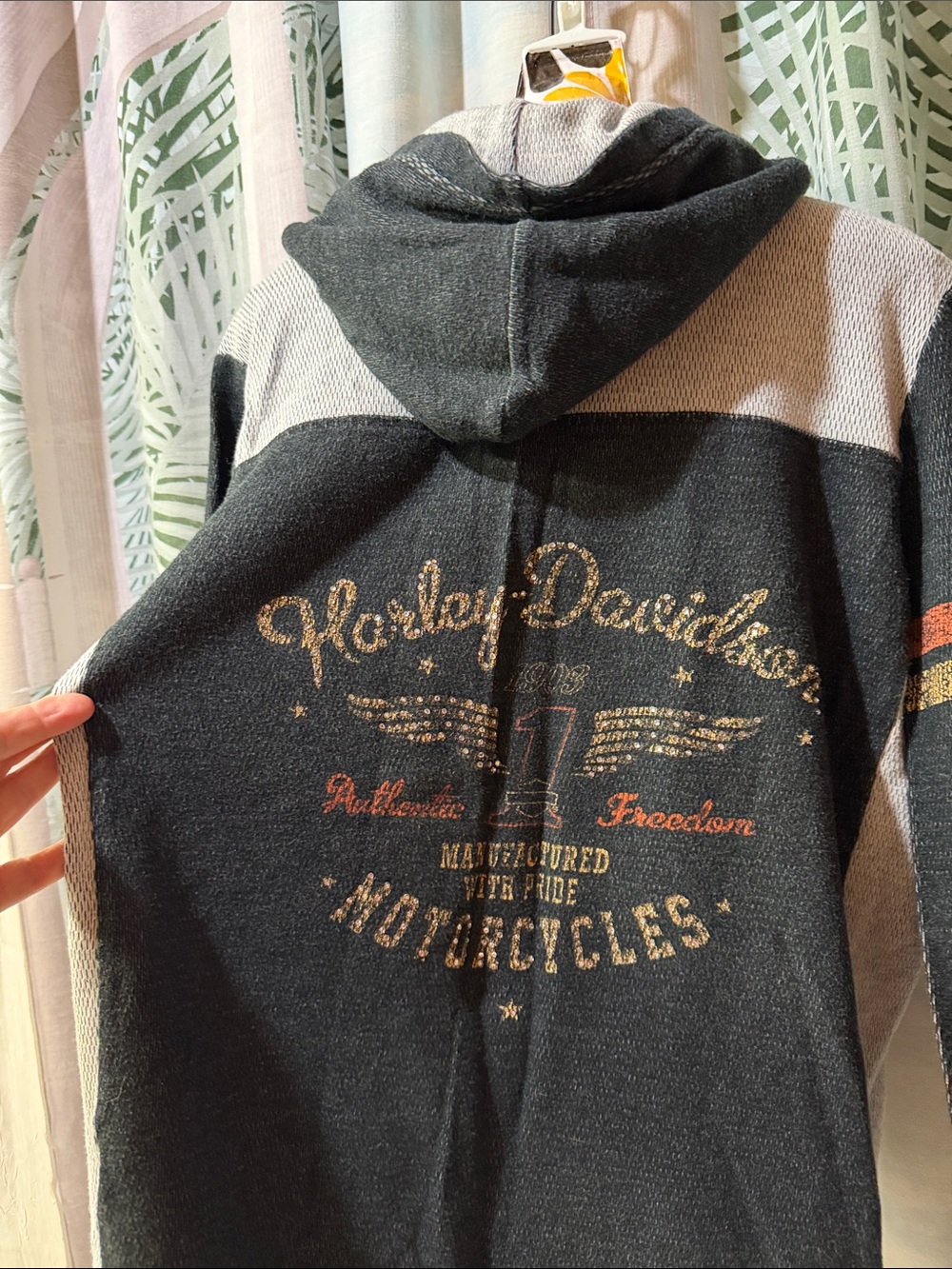 Woman’s Harley-Davidson Retro-look Black Hooded Long Sleeve Top with Gold Script - Picture 2 of 5